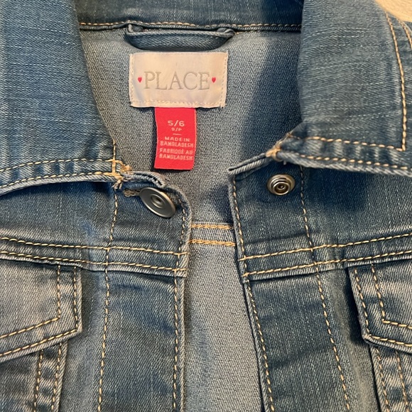 Practically new jean jacket - Picture 2 of 4